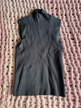 Zara Black Sleeveless Ribbed Mock Neck Top